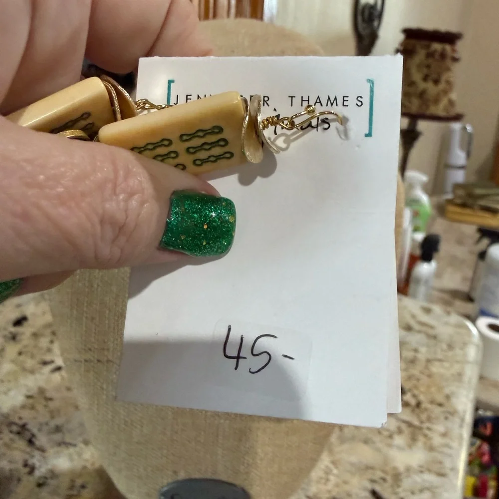 Jennifer Thames Originals Mahjong Garden Floral Earrings - Picture 5 of 5